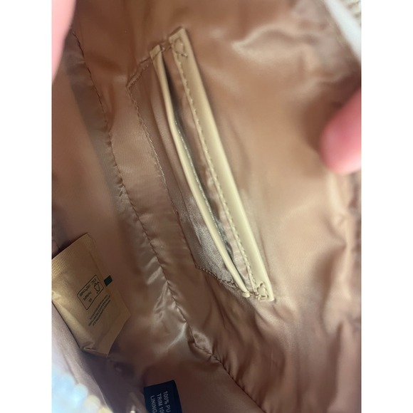 GUESS Cream and Brown Caracara Zip-Top Crossbody - Picture 4 of 6